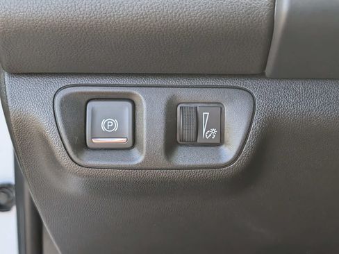 Certified 2023 GMC Acadia SLT AWD/4WD image 23
