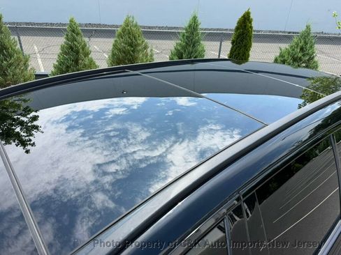 Used 2018 Mercedes-Benz E 400 4MATIC Wagon w/ Premium 2 Package (Q02) image 12