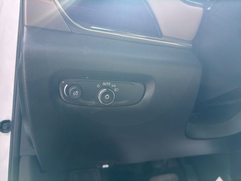 Used 2023 Chevrolet Traverse LS w/ Safety Package image 18