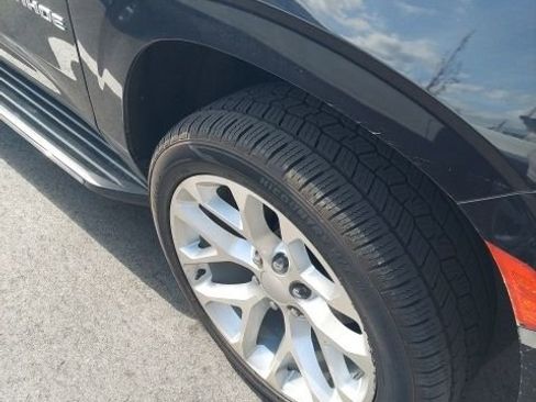 Used 2024 Chevrolet Tahoe LT image 16