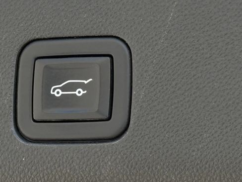 Used 2022 Chevrolet Tahoe High Country w/ Premium Package 2 image 21