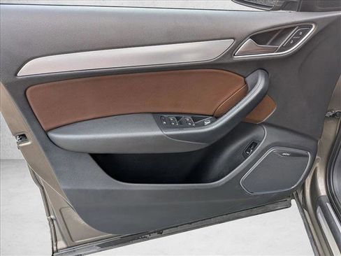 Used 2015 Audi Q3 2.0T Prestige w/ Prestige Package image 11