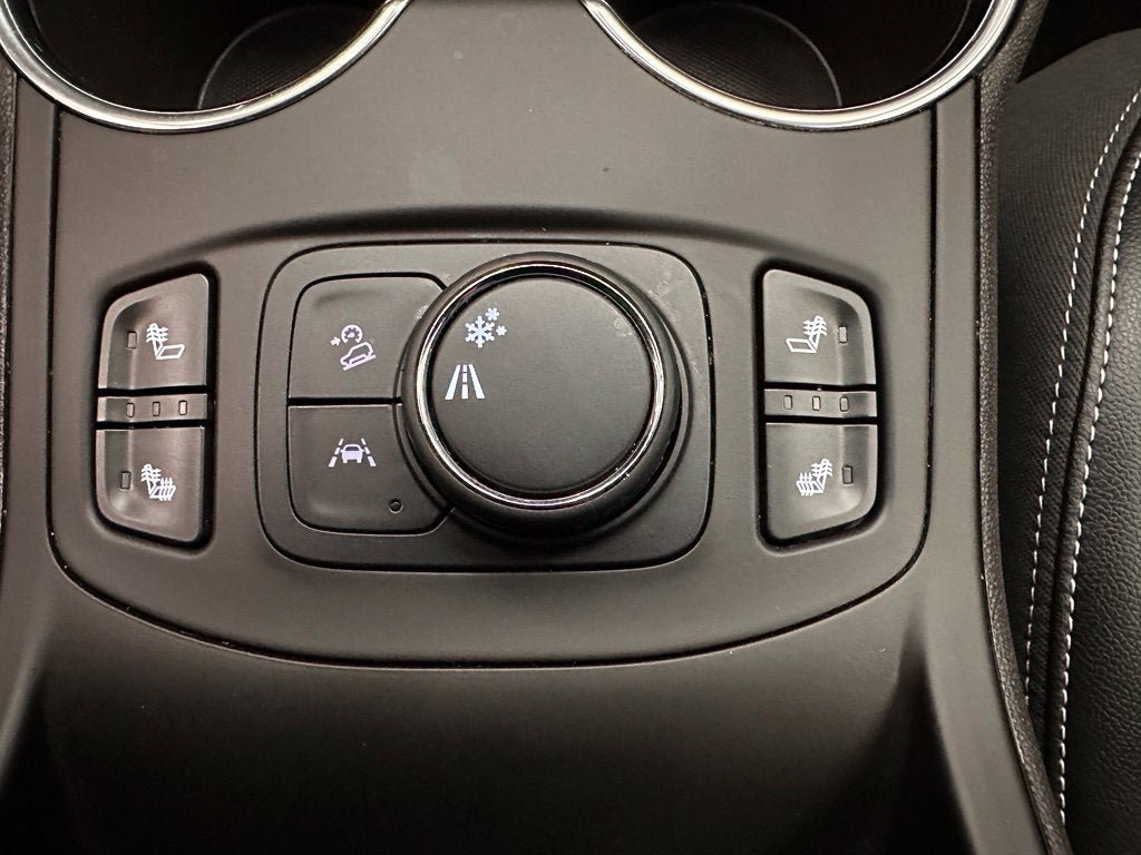 Used 2024 GMC Terrain SLT FWD image 15