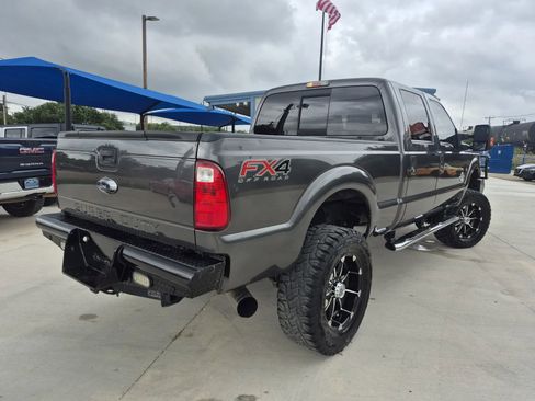 Used 2016 Ford F250 Lariat w/ Lariat Ultimate Package AWD/4WD image 6