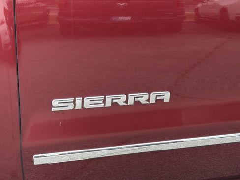 Used 2017 GMC Sierra 1500 SLT image 32