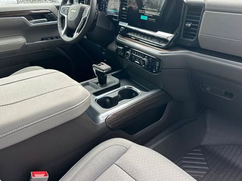 New 2026 Chevrolet Silverado 1500 LT image 18