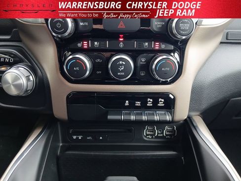 Used 2019 RAM 1500 Laramie image 18