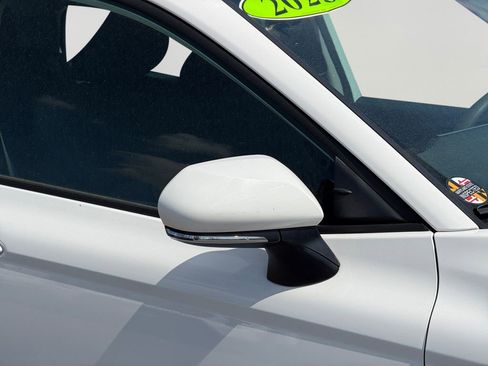 Used 2025 Toyota Camry LE image 11