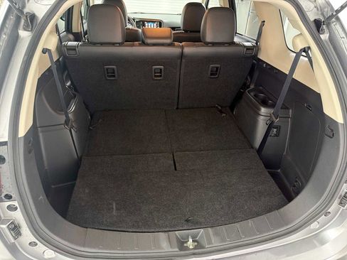 Used 2019 Mitsubishi Outlander SE image 19