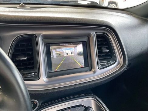 Used 2023 Dodge Challenger SXT RWD image 11