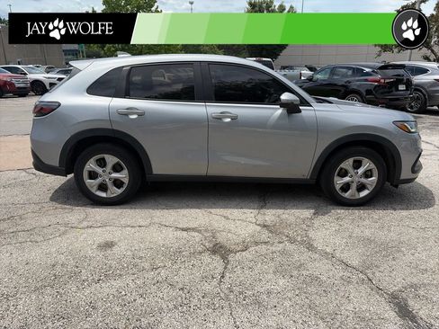 Used 2023 Honda HR-V LX image 4