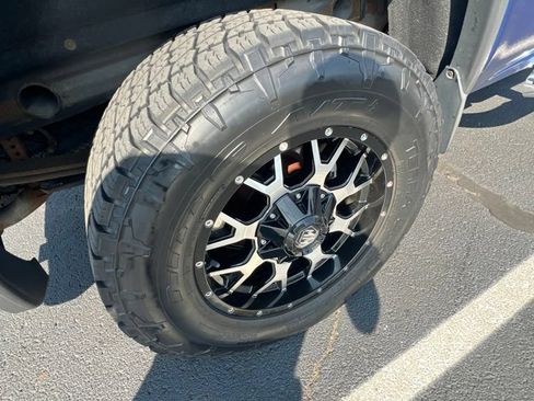 Used 2016 GMC Sierra 1500 SLE w/ SLE Value Package AWD/4WD image 19