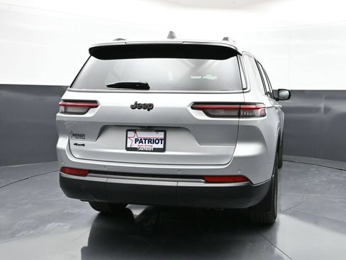 New 2026 Jeep Grand Cherokee L 4WD image 28