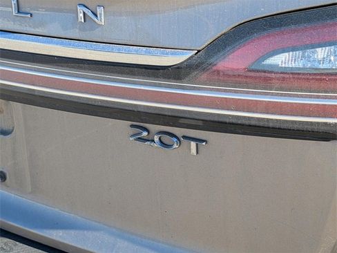 Used 2020 Lincoln Nautilus FWD w/ Equipment Group 101A image 5