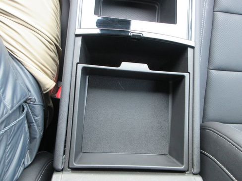 Certified 2025 Chevrolet Traverse LT w/ LPO, Floor Liner Package image 27