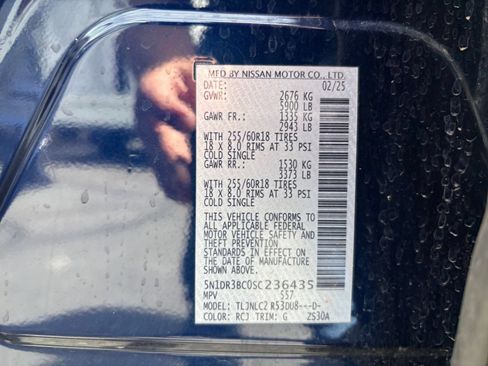 Used 2025 Nissan Pathfinder SV AWD/4WD image 32