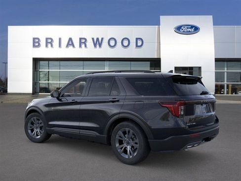 New 2026 Ford Explorer Active w/ Active Comfort Package image 4