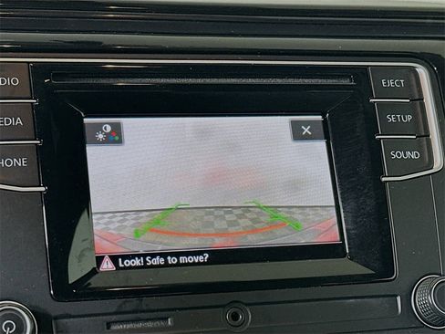 Certified 2019 Volkswagen Beetle 2.0T S image 23