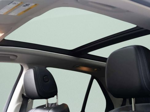 Used 2024 Mercedes-Benz GLE 450 4MATIC w/ Winter Package image 39