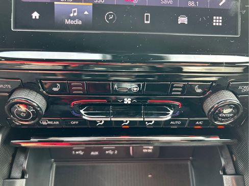 New 2026 Jeep Grand Cherokee Laredo X RWD image 28