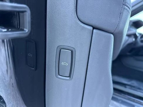 Used 2023 Audi e-tron GT Premium Plus image 19