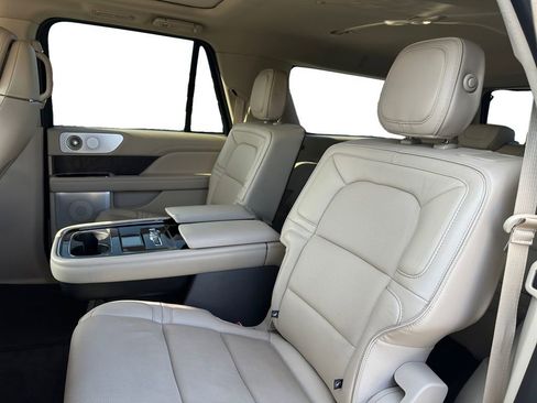 Used 2019 Lincoln Navigator L Reserve w/ Cargo Package image 10