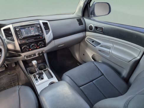 Used 2015 Toyota Tacoma PreRunner w/ TRD Sport Package RWD image 44