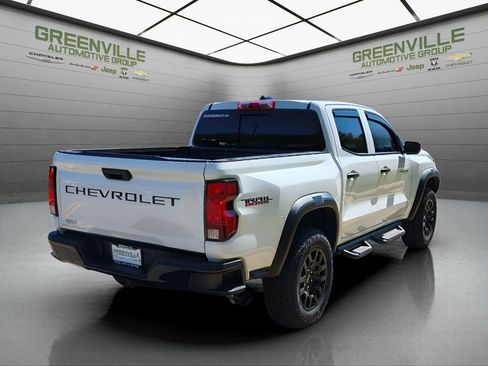 Used 2024 Chevrolet Colorado Trail Boss AWD/4WD image 9