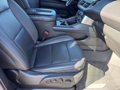 Used 2022 Chevrolet Tahoe LT image 32