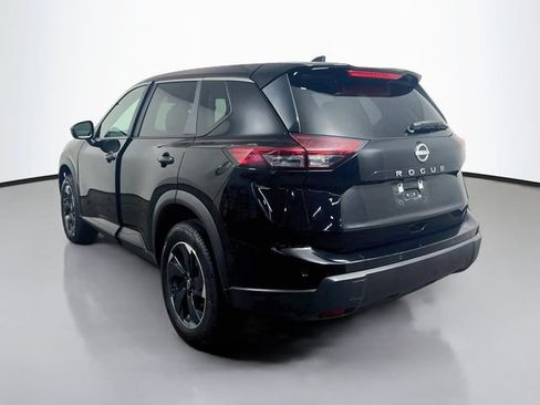 Used 2025 Nissan Rogue SV FWD image 7