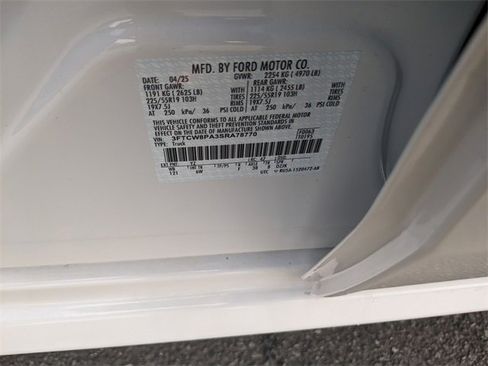 New 2025 Ford Maverick Lobo image 41