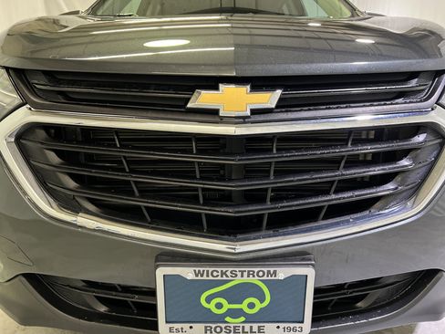 Certified 2021 Chevrolet Equinox LS w/ LS Convenience Package FWD image 4