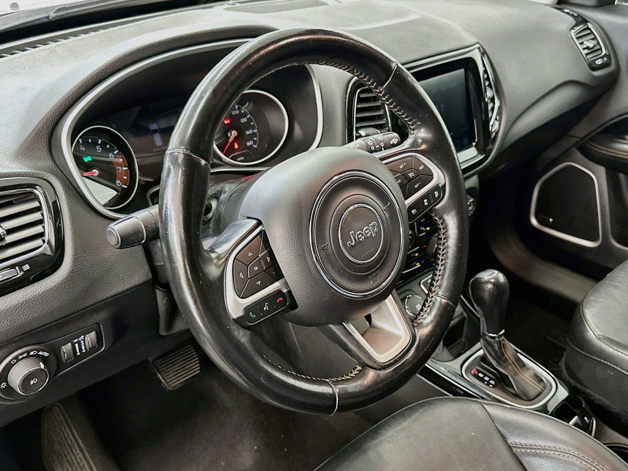 Used 2021 Jeep Compass Limited w/ Sun and Sound Group AWD/4WD image 18