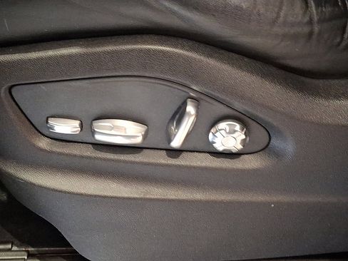 Used 2019 Porsche Cayenne image 26