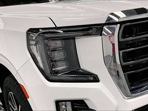 Used 2024 GMC Yukon XL AT4 AWD/4WD image 35