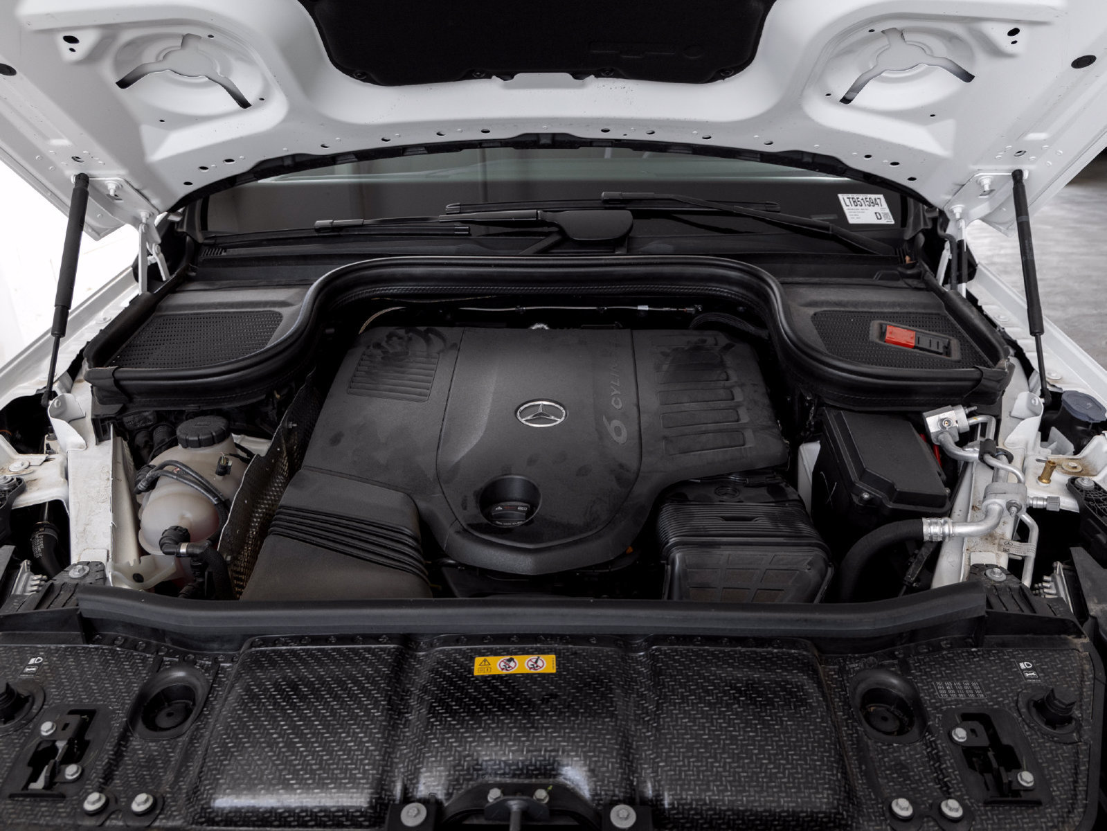 Certified 2026 Mercedes-Benz GLS 450 4MATIC image 32