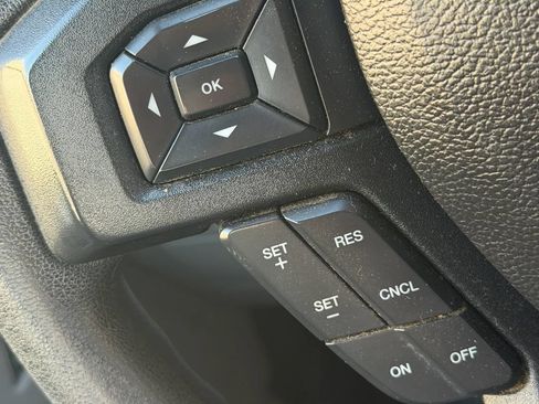 Used 2017 Ford F150 XLT AWD/4WD image 17