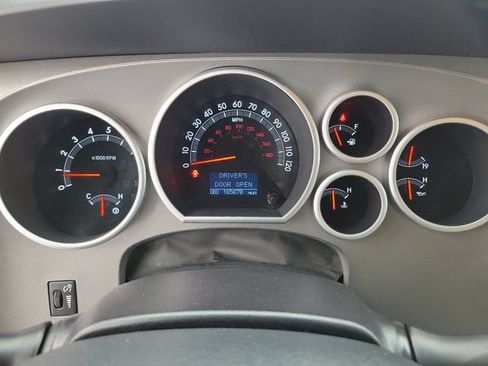 Used 2016 Toyota Sequoia Limited w/ Safety & Convenience Package RWD image 25