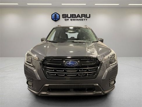 Used 2023 Subaru Forester Premium image 8