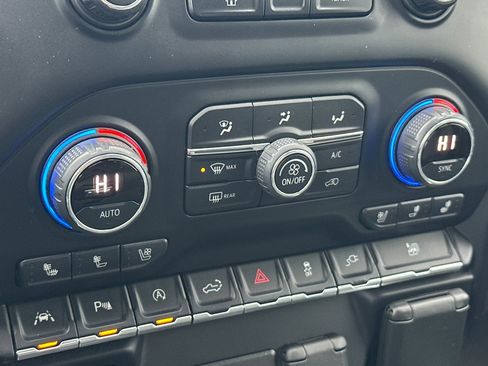 Used 2020 Chevrolet Silverado 1500 LTZ w/ LTZ Premium Package image 20