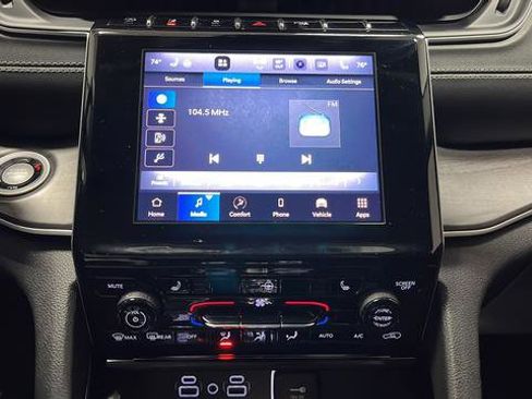 Used 2022 Jeep Grand Cherokee L Limited AWD/4WD image 13