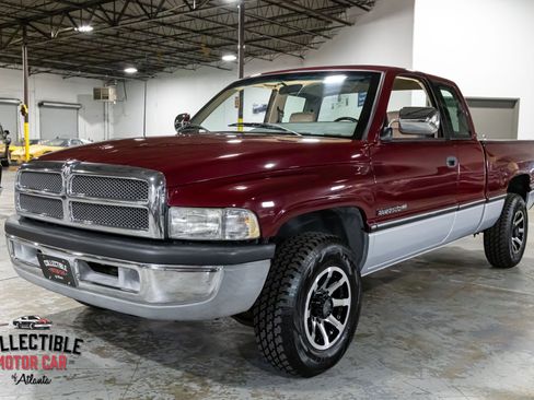 Used 1996 Dodge Ram 2500 Truck 2WD Club Cab image 6