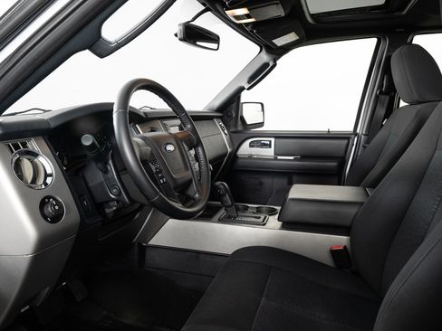 Used 2016 Ford Expedition EL XLT image 13
