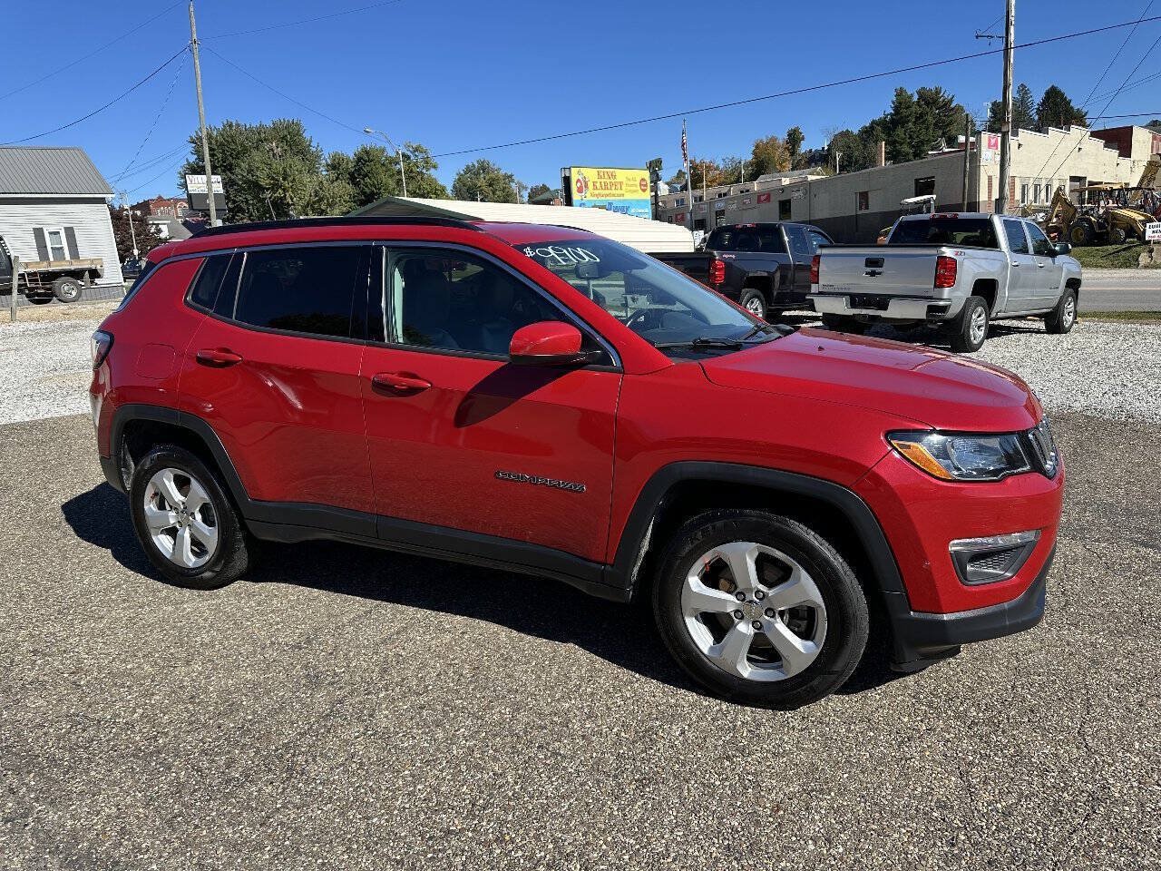 Used 2018 Jeep Compass Latitude w/ Popular Equipment Group AWD/4WD image 4