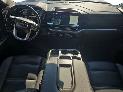 Used 2025 GMC Sierra 1500 SLT RWD image 9