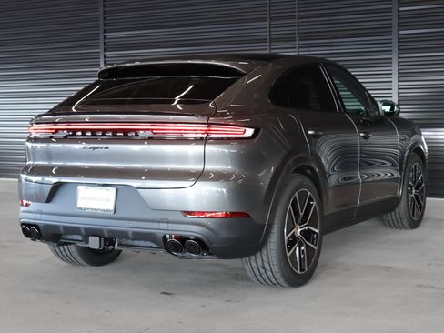 New 2026 Porsche Cayenne E-Hybrid Coupe image 10