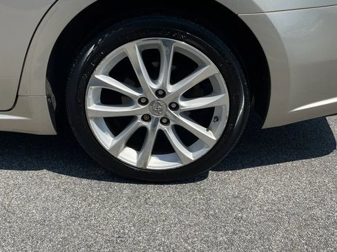 Used 2013 Toyota Avalon XLE Touring FWD image 22