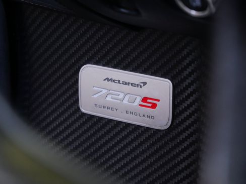 Used 2019 McLaren 720S Luxury image 14