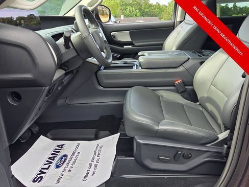 New 2026 Ford Expedition Active RWD image 5