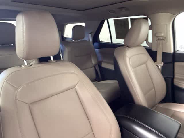 Used 2020 Ford Explorer XLT w/ Equipment Group 202A RWD image 74